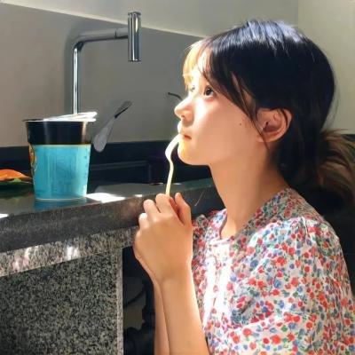桃花朵朵开
